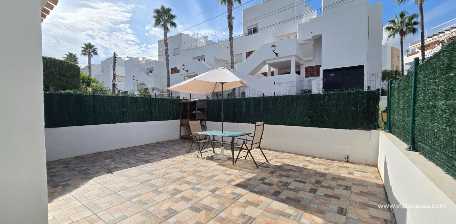 2 soveværelse Bungalow til salg i Villamartin med swimmingpool - € 210.000 (Ref: 10132168)