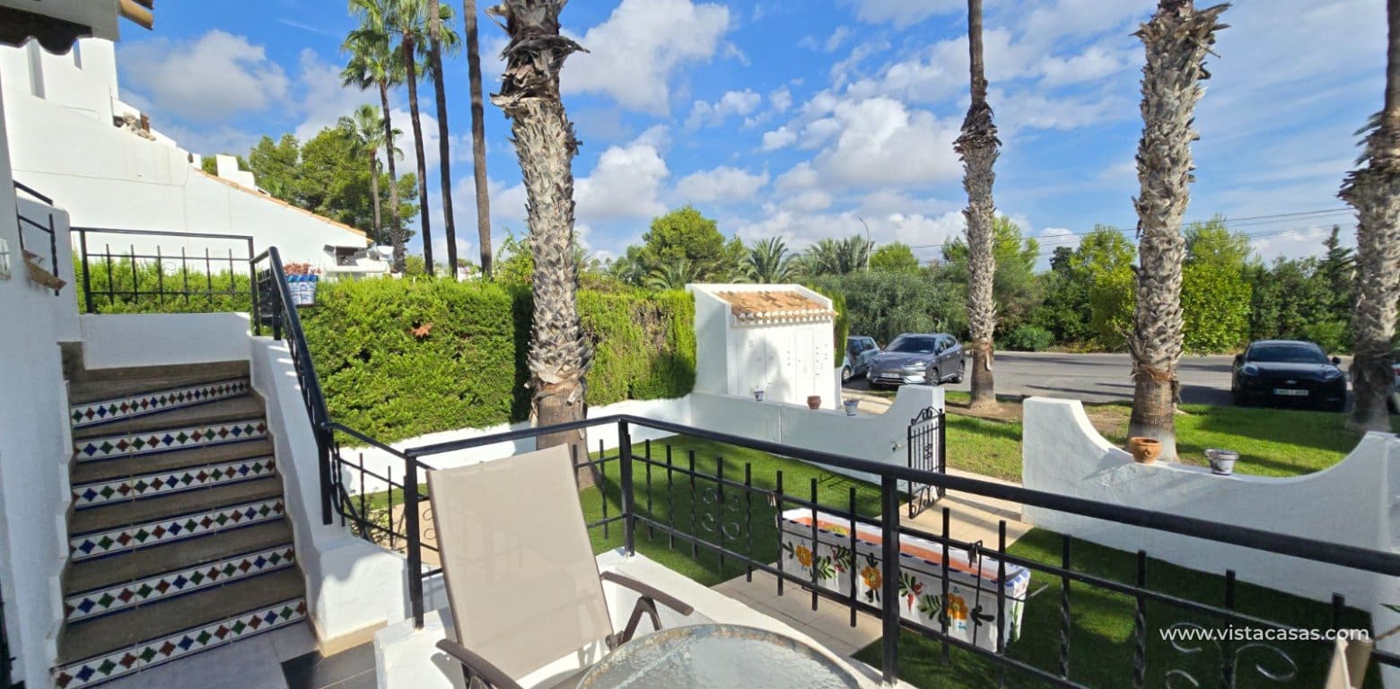 2 soveværelse Bungalow til salg i Villamartin med swimmingpool - € 210.000 (Ref: 10132168)