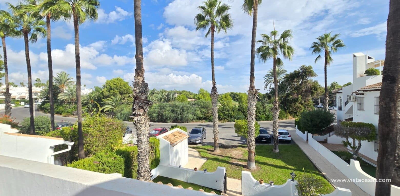 2 soveværelse Bungalow til salg i Villamartin med swimmingpool - € 210.000 (Ref: 10132168)