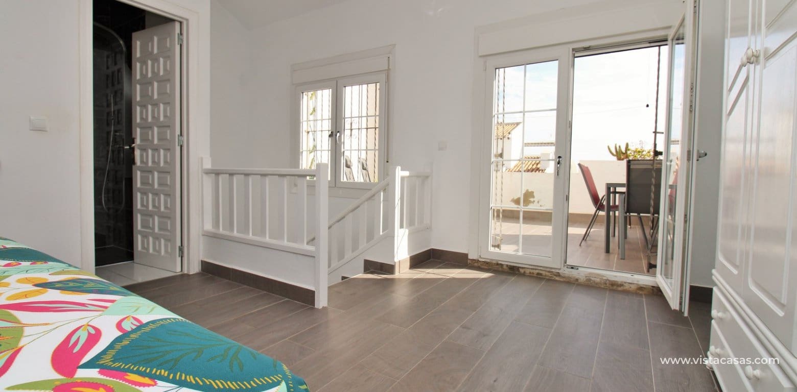 3 quarto Casa em Banda para venda em Villamartin com piscina - 289 000 € (Ref: 10132301)