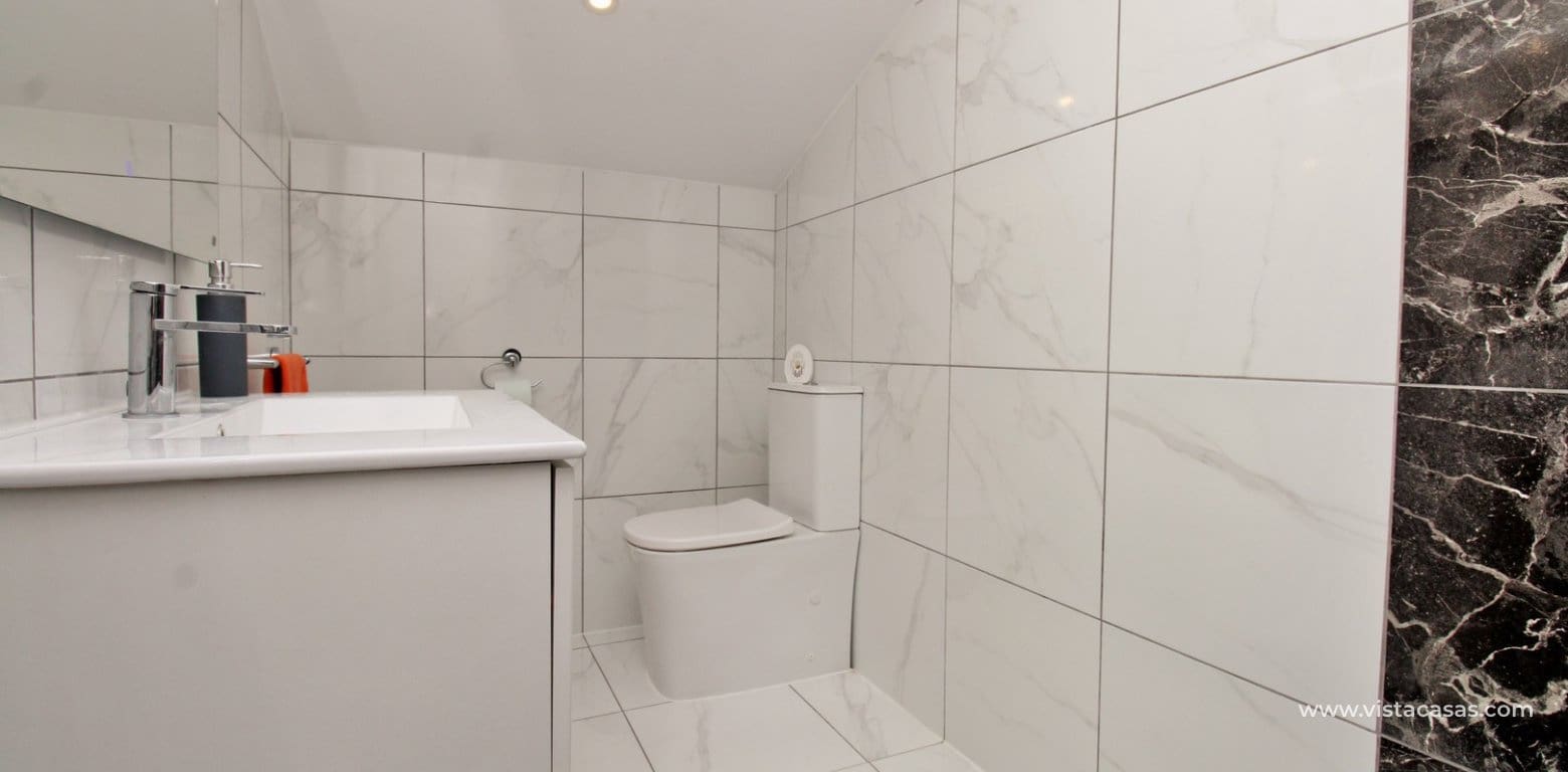 3 quarto Casa em Banda para venda em Villamartin com piscina - 289 000 € (Ref: 10132301)