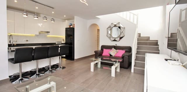 3 quarto Casa em Banda para venda em Villamartin, Orihuela com piscina - 289 000 € (Ref: 10132301)