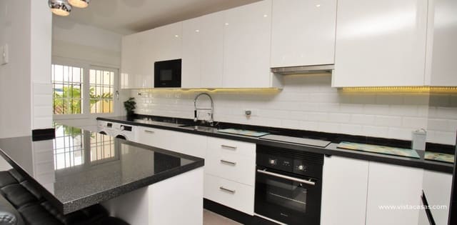 3 quarto Casa em Banda para venda em Villamartin, Orihuela com piscina - 289 000 € (Ref: 10132301)