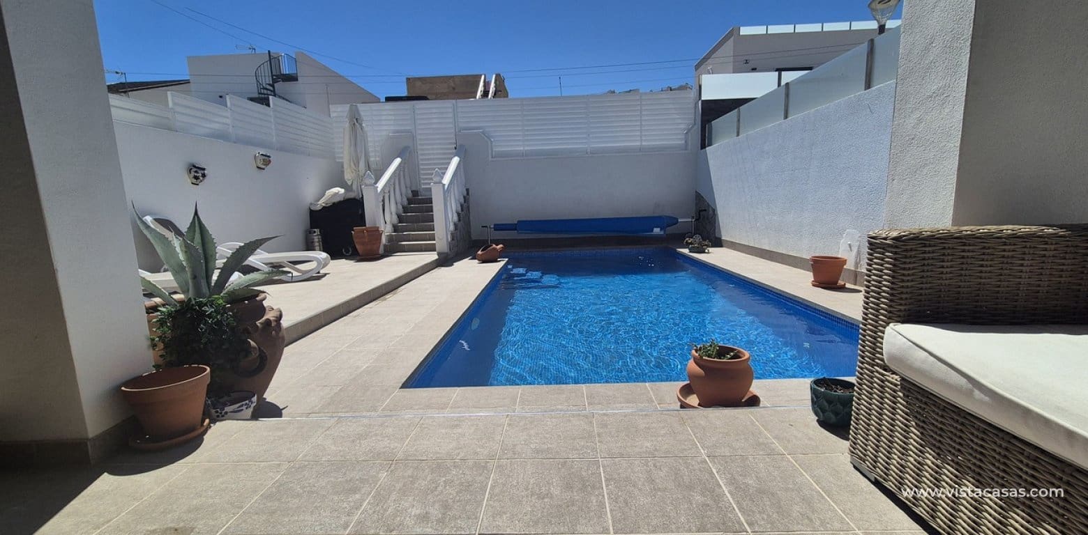 2 Zimmer Villa zu verkaufen in San Miguel de Salinas mit Pool - 240.000 € (Ref: 10132333)