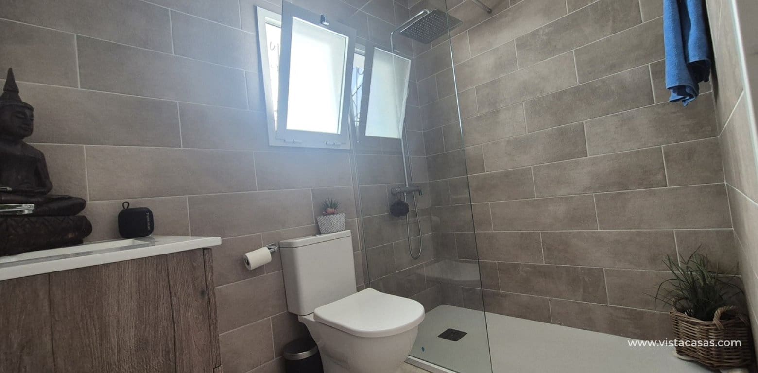 2 Zimmer Villa zu verkaufen in San Miguel de Salinas mit Pool - 240.000 € (Ref: 10132333)