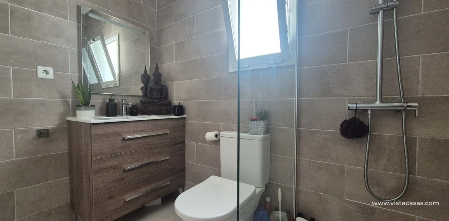 2 Zimmer Villa zu verkaufen in San Miguel de Salinas mit Pool - 240.000 € (Ref: 10132333)