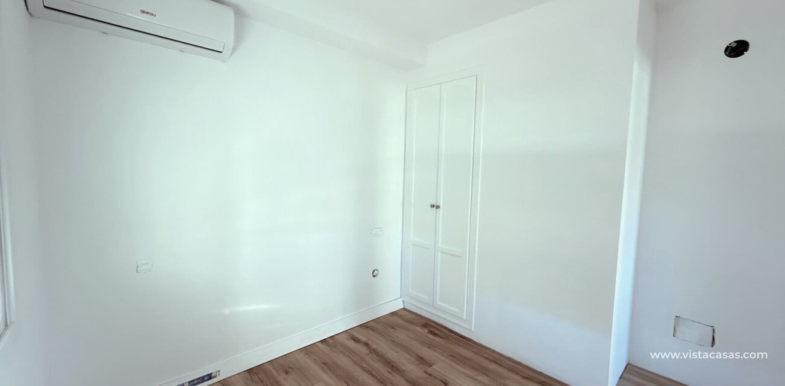 3 camera da letto Casa in vendita in Villamartin con piscina garage - 235.000 € (Rif: 10132334)