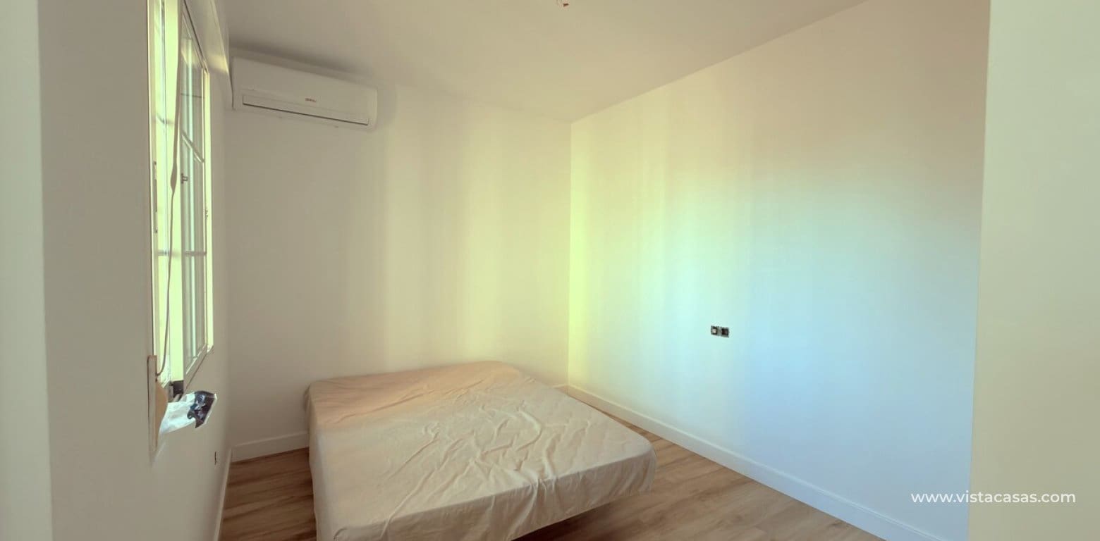 3 camera da letto Casa in vendita in Villamartin con piscina garage - 235.000 € (Rif: 10132334)