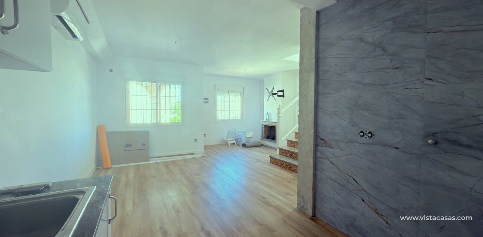 3 camera da letto Casa in vendita in Villamartin con piscina garage - 235.000 € (Rif: 10132334)