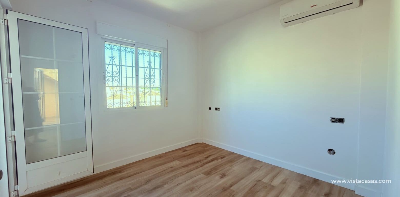 3 camera da letto Casa in vendita in Villamartin con piscina garage - 235.000 € (Rif: 10132334)