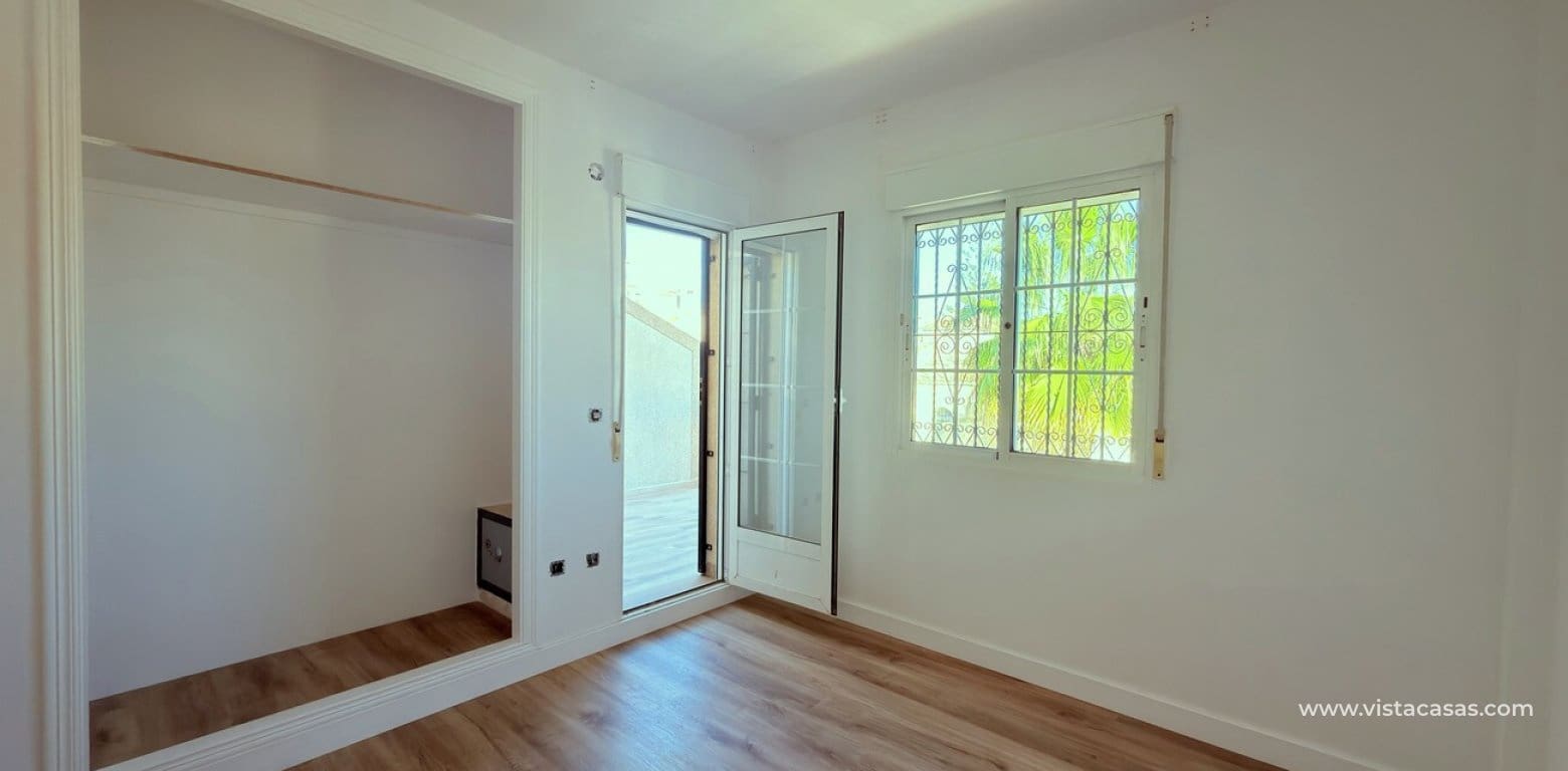3 camera da letto Casa in vendita in Villamartin con piscina garage - 235.000 € (Rif: 10132334)