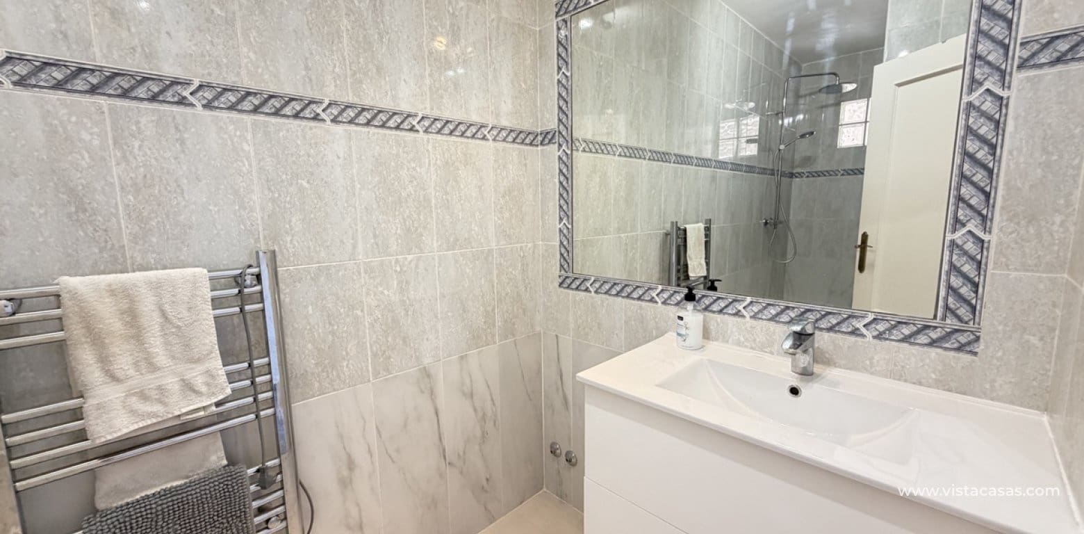 3 quarto Casa em Banda para venda em La Zenia - 214 995 € (Ref: 10132337)