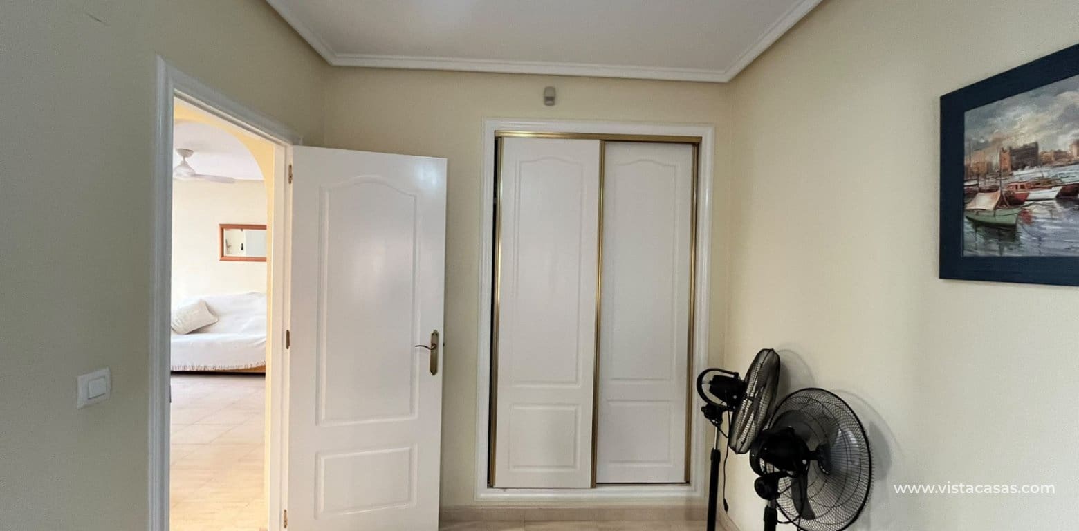 3 chambre Maison de Ville à vendre à Villamartin avec piscine - 224 950 € (Ref: 10132338)