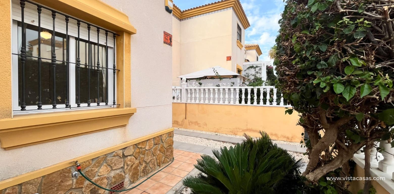 3 chambre Maison de Ville à vendre à Villamartin avec piscine - 224 950 € (Ref: 10132338)