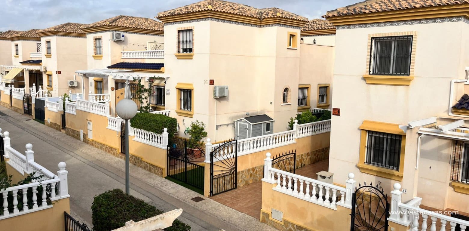 3 chambre Maison de Ville à vendre à Villamartin avec piscine - 224 950 € (Ref: 10132338)