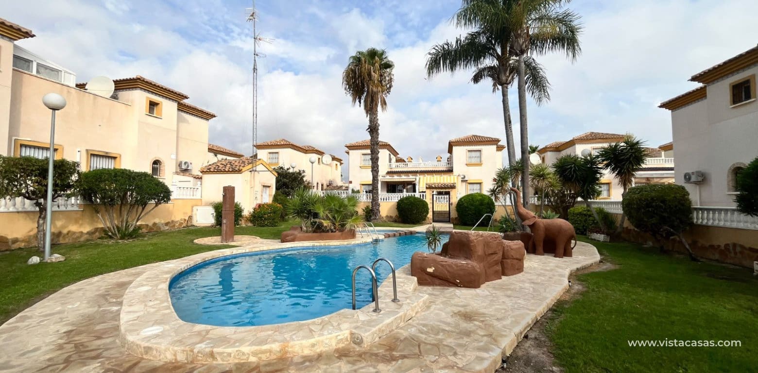 3 chambre Maison de Ville à vendre à Villamartin avec piscine - 224 950 € (Ref: 10132338)