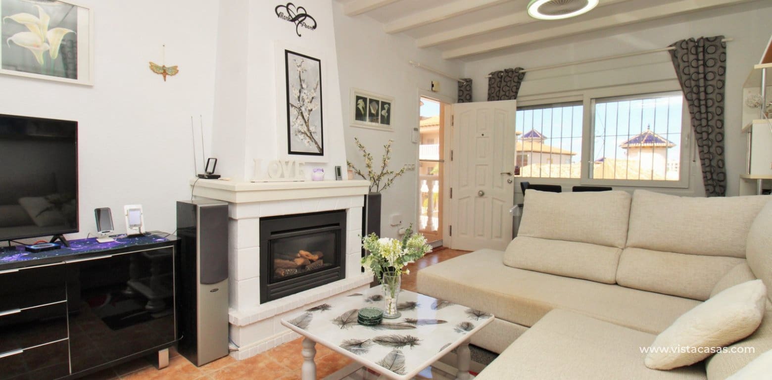 3 slaapkamer Villa te koop in Villamartin met zwembad garage - € 299.950 (Ref: 10147457)