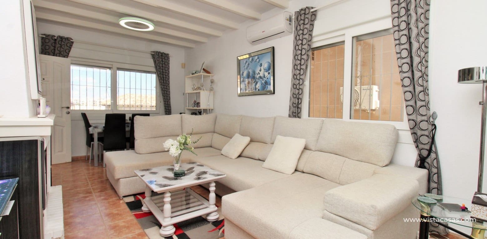 3 slaapkamer Villa te koop in Villamartin met zwembad garage - € 299.950 (Ref: 10147457)