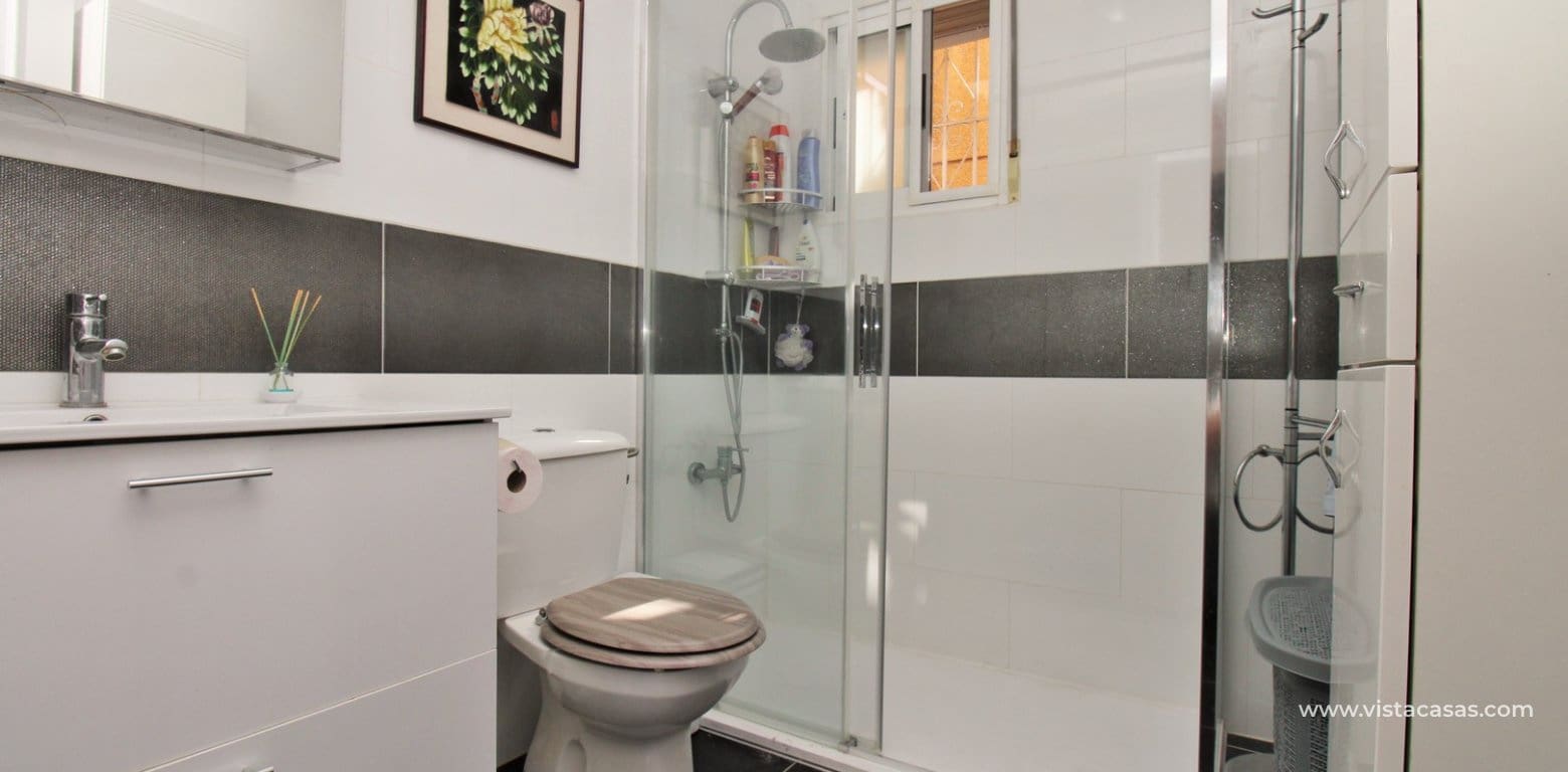 3 slaapkamer Villa te koop in Villamartin met zwembad garage - € 299.950 (Ref: 10147457)