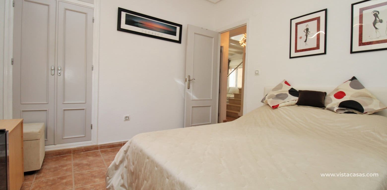 3 slaapkamer Villa te koop in Villamartin met zwembad garage - € 299.950 (Ref: 10147457)