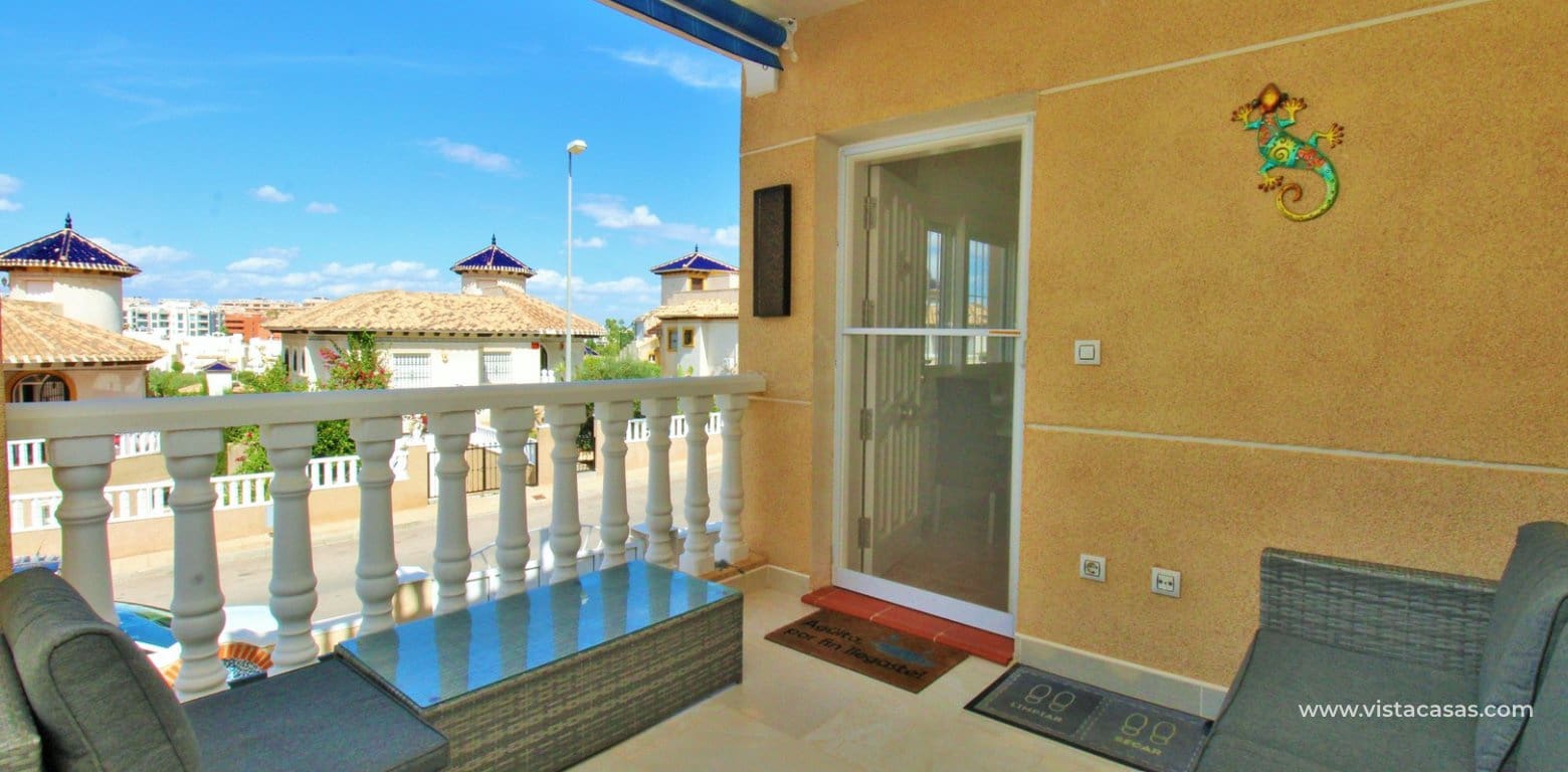 3 slaapkamer Villa te koop in Villamartin met zwembad garage - € 299.950 (Ref: 10147457)