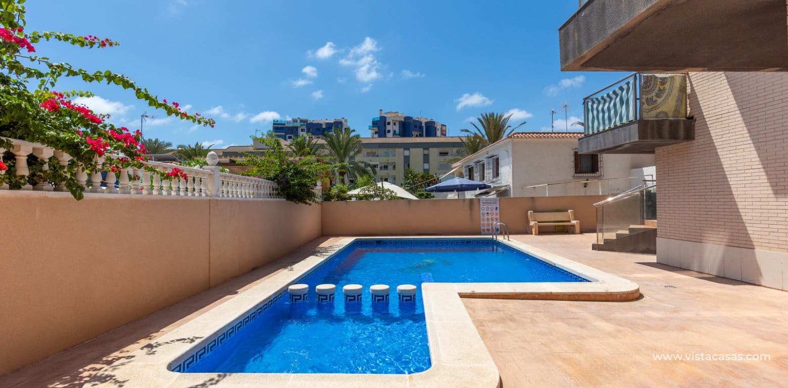 1 quarto Apartamento para venda em Punta Prima com garagem - 139 900 € (Ref: 10148018)