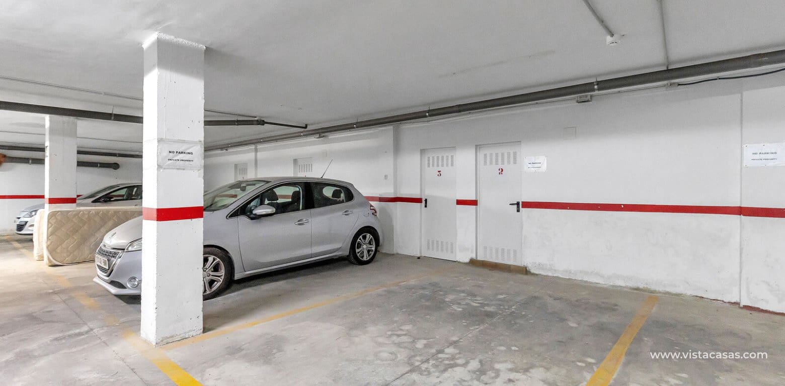 1 quarto Apartamento para venda em Punta Prima com garagem - 139 900 € (Ref: 10148018)