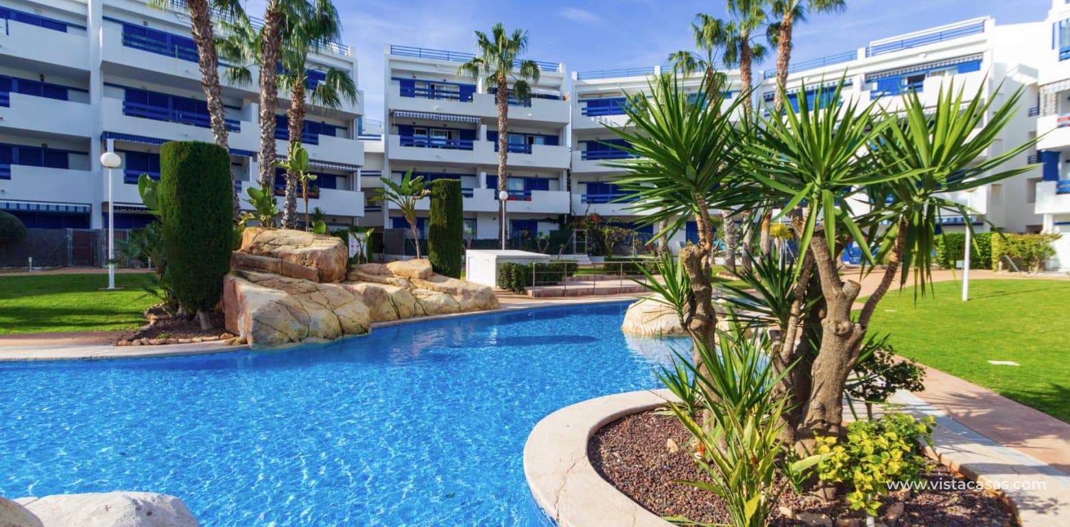 2 soveværelse Lejlighed til salg i Playa Flamenca med swimmingpool garage - € 239.000 (Ref: 10148021)