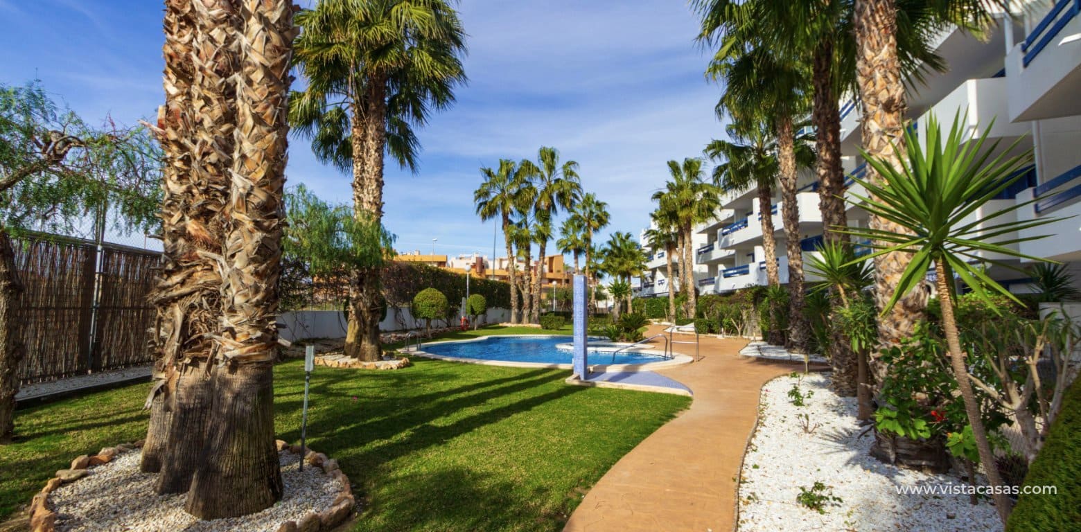 2 soveværelse Lejlighed til salg i Playa Flamenca med swimmingpool garage - € 239.000 (Ref: 10148021)