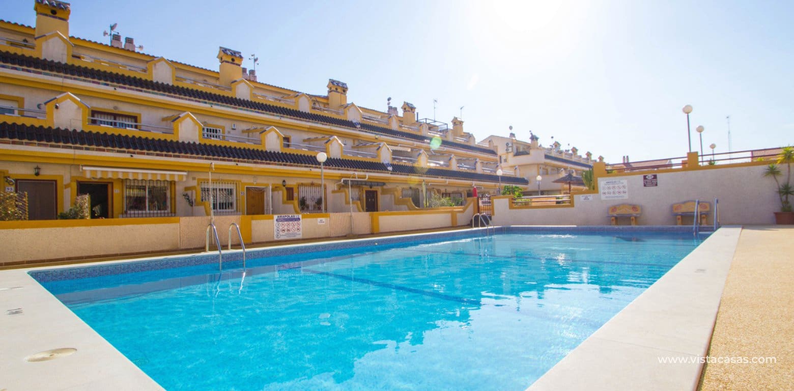 3 sovrum Hus till salu i Playa Flamenca med pool - 189 000 € (Ref: 10151593)