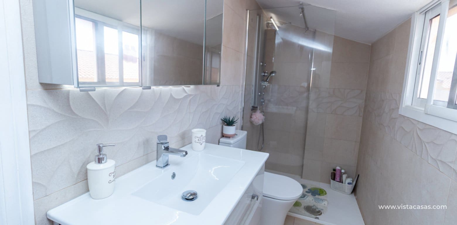 3 sovrum Hus till salu i Playa Flamenca med pool - 189 000 € (Ref: 10151593)