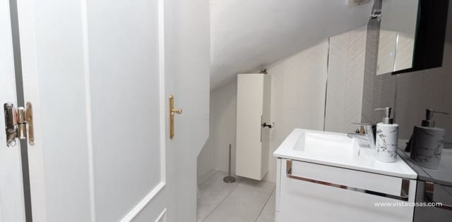 3 sovrum Hus till salu i Playa Flamenca, Orihuela med pool - 189 000 € (Ref: 10151593)