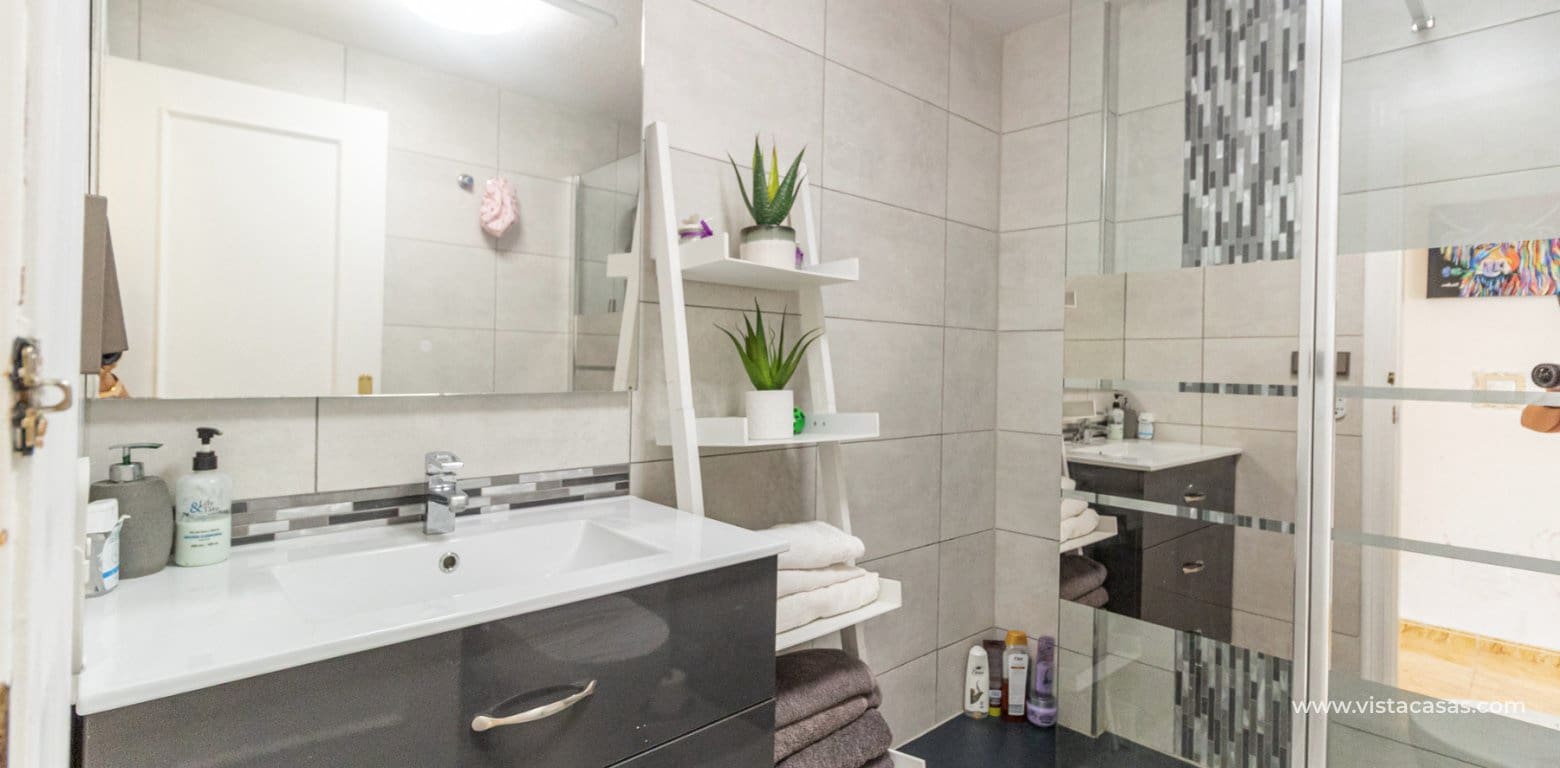 3 sovrum Hus till salu i Playa Flamenca med pool - 189 000 € (Ref: 10151593)