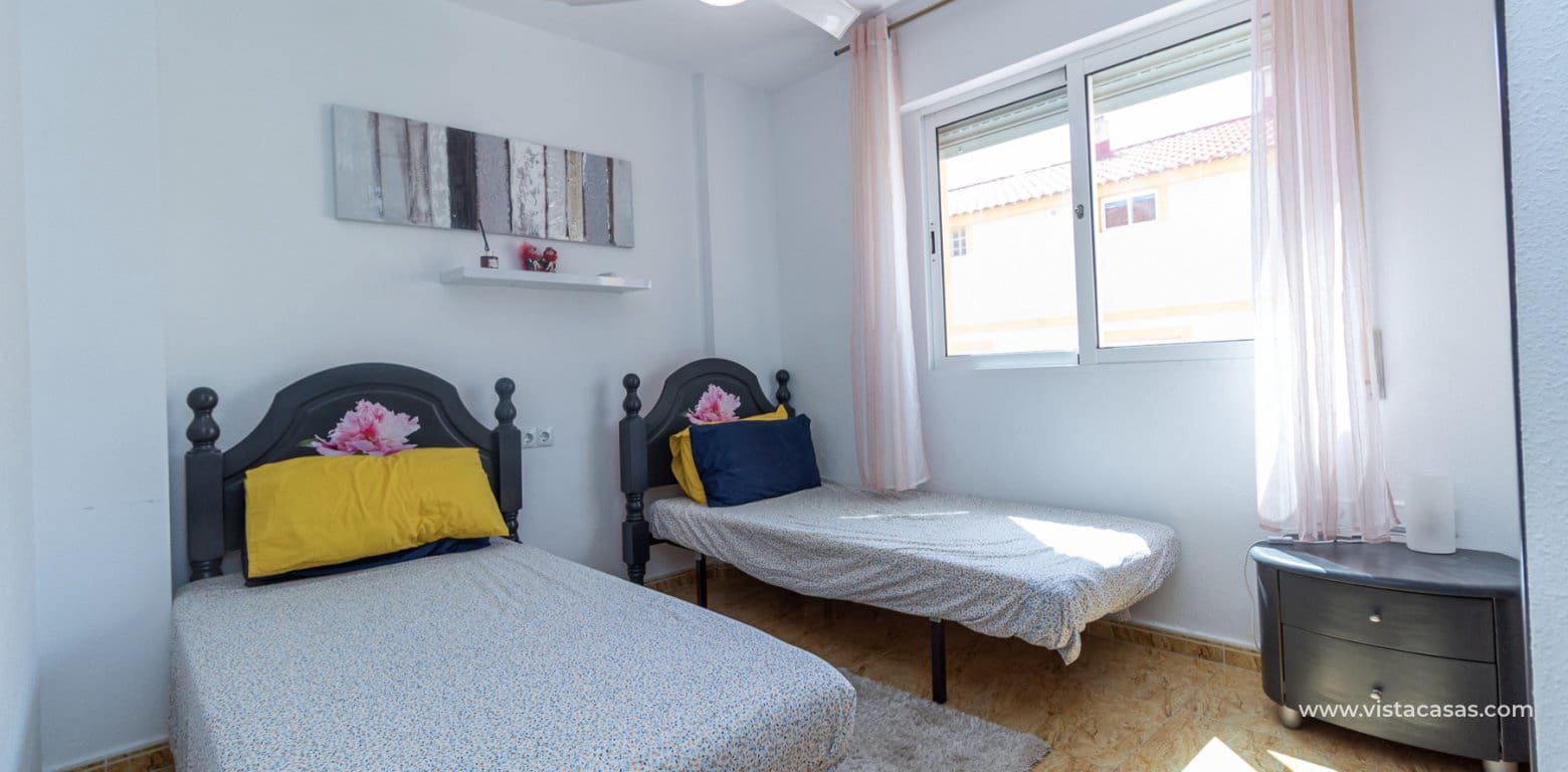 3 sovrum Hus till salu i Playa Flamenca med pool - 189 000 € (Ref: 10151593)