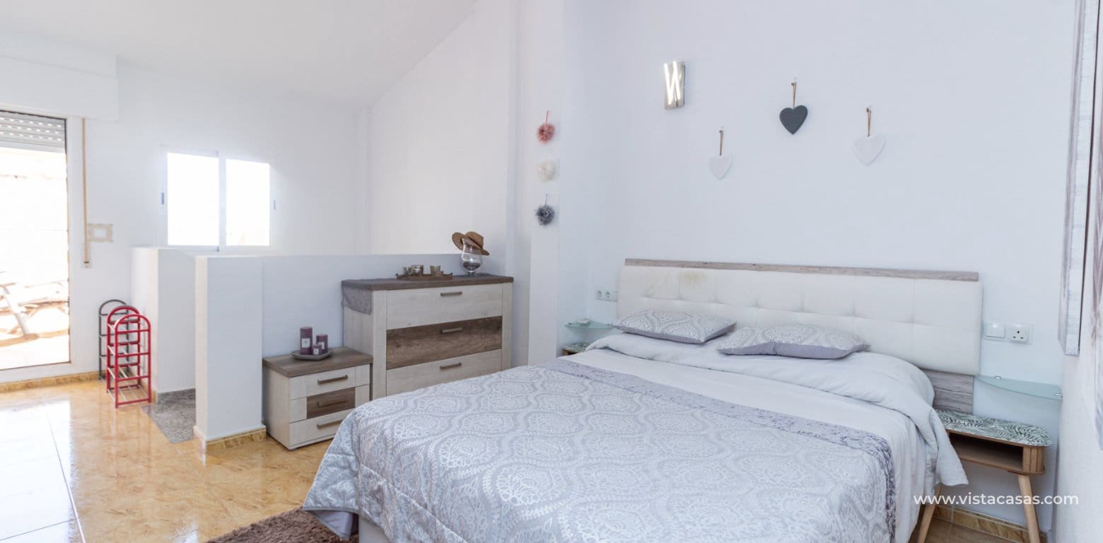 3 sovrum Hus till salu i Playa Flamenca med pool - 189 000 € (Ref: 10151593)