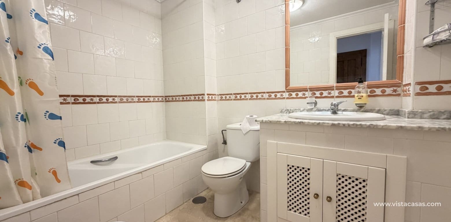 2 soveværelse Lejlighed til salg i Villamartin - € 189.995 (Ref: 10155305)