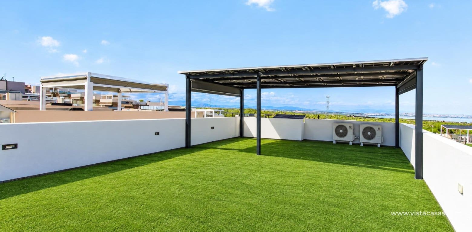 4 Zimmer Villa zu verkaufen in Villamartin mit Pool Garage - 469.995 € (Ref: 10163625)