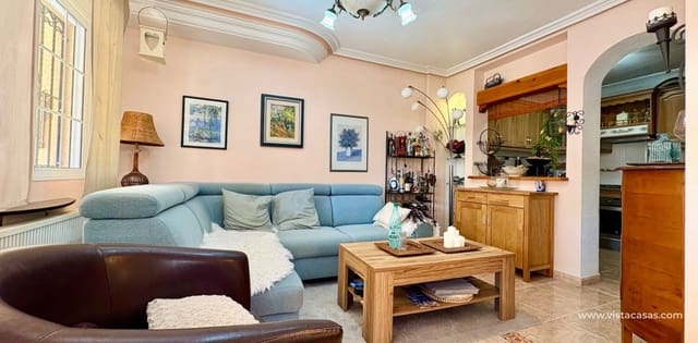 3 soverom Hus til salgs i Playa Flamenca, Orihuela med svømmebasseng - € 225 000 (Ref: 10165364)