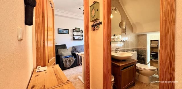 3 soverom Hus til salgs i Playa Flamenca, Orihuela med svømmebasseng - € 225 000 (Ref: 10165364)