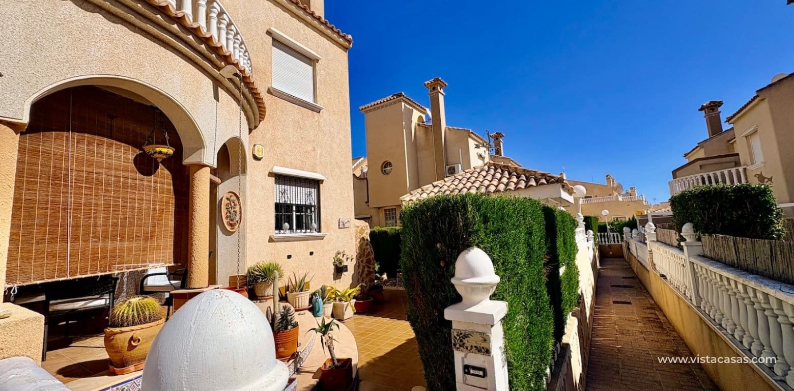 3 slaapkamer Huis te koop in Playa Flamenca met zwembad - € 220.000 (Ref: 10165364)