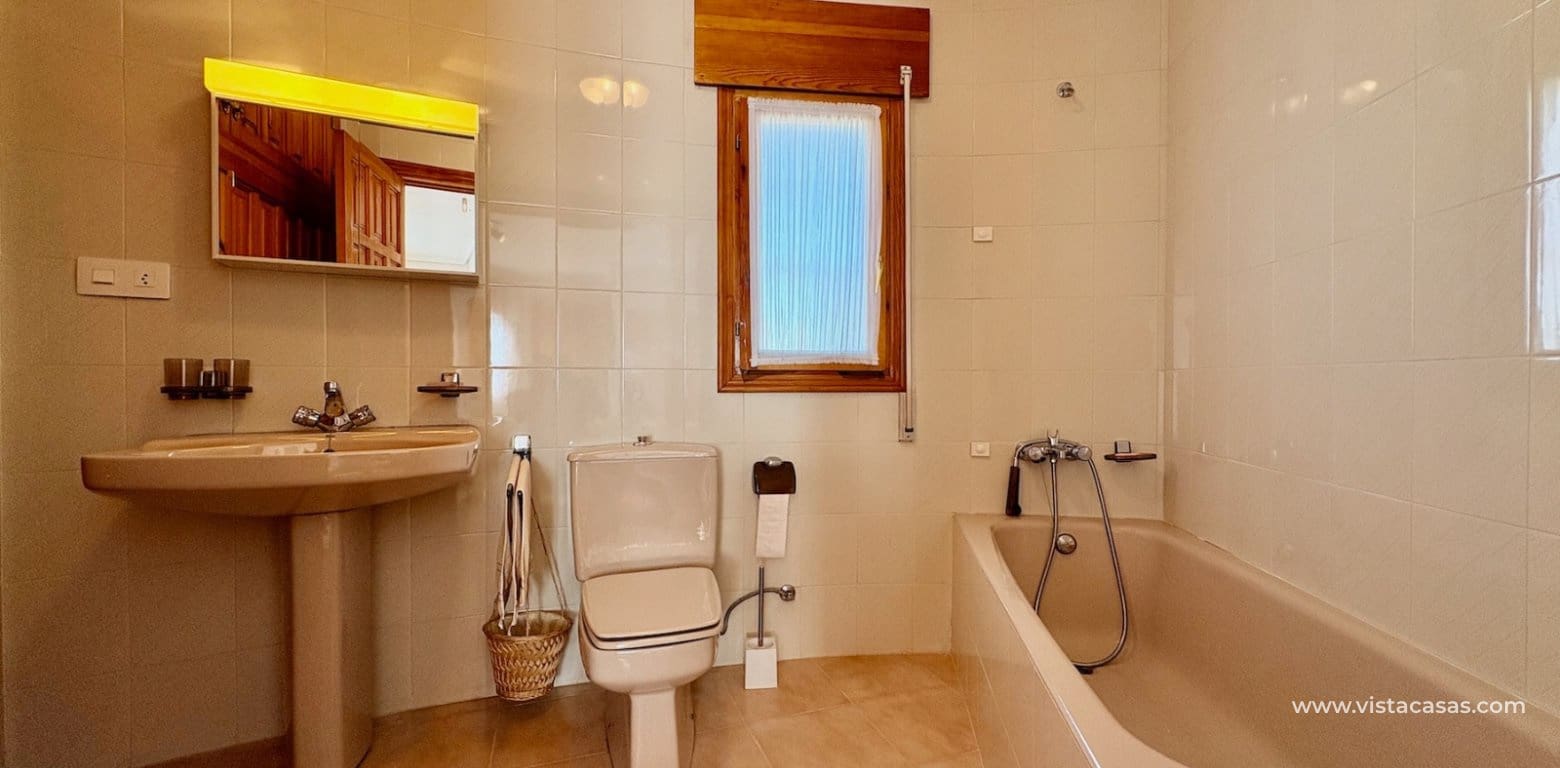 3 sovrum Villa till salu i Ciudad Quesada med garage - 320 000 € (Ref: 10165365)