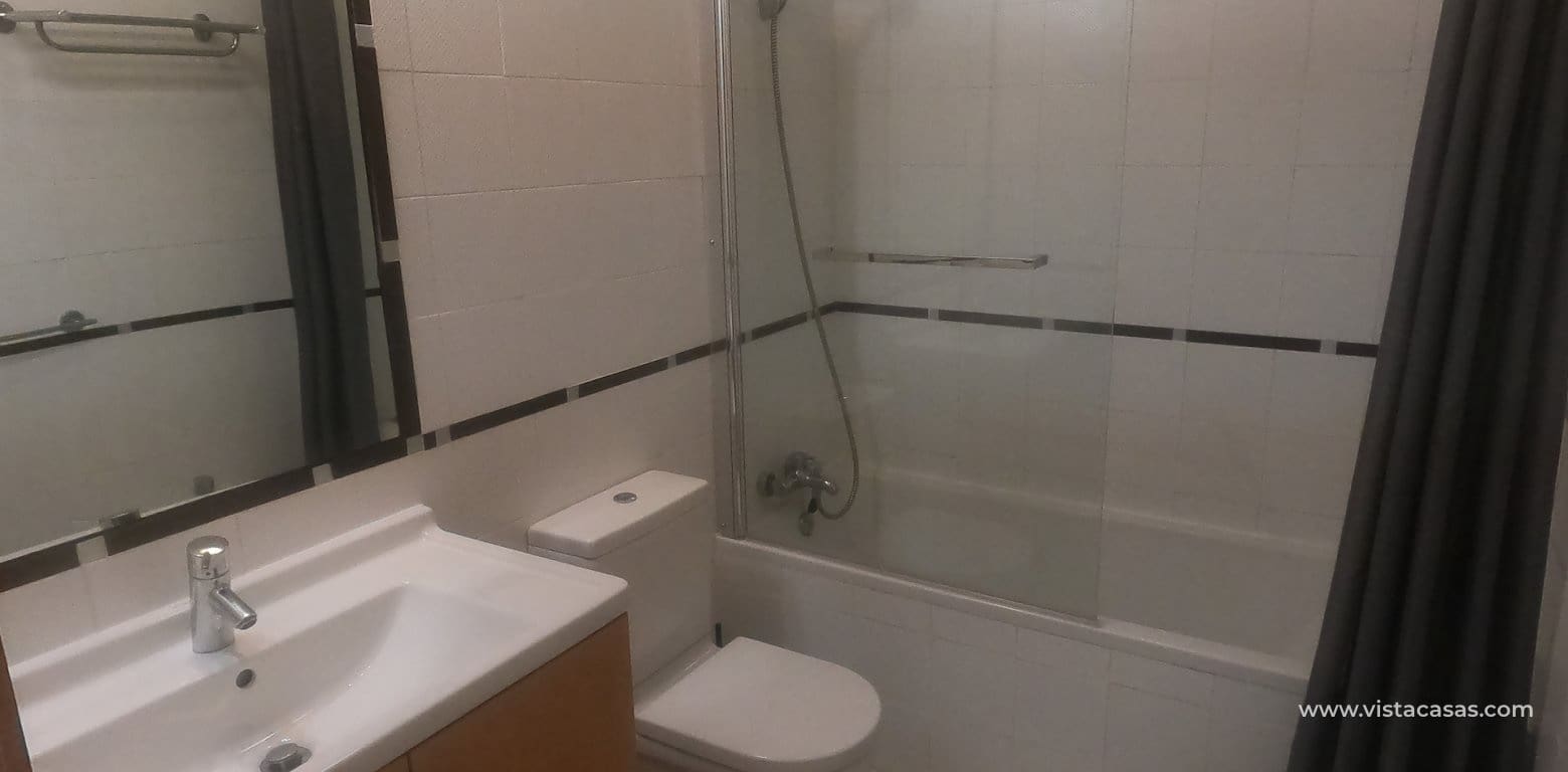 2 bedroom Bungalow for sale in Algorfa with pool - € 225,000 (Ref: 10166701)