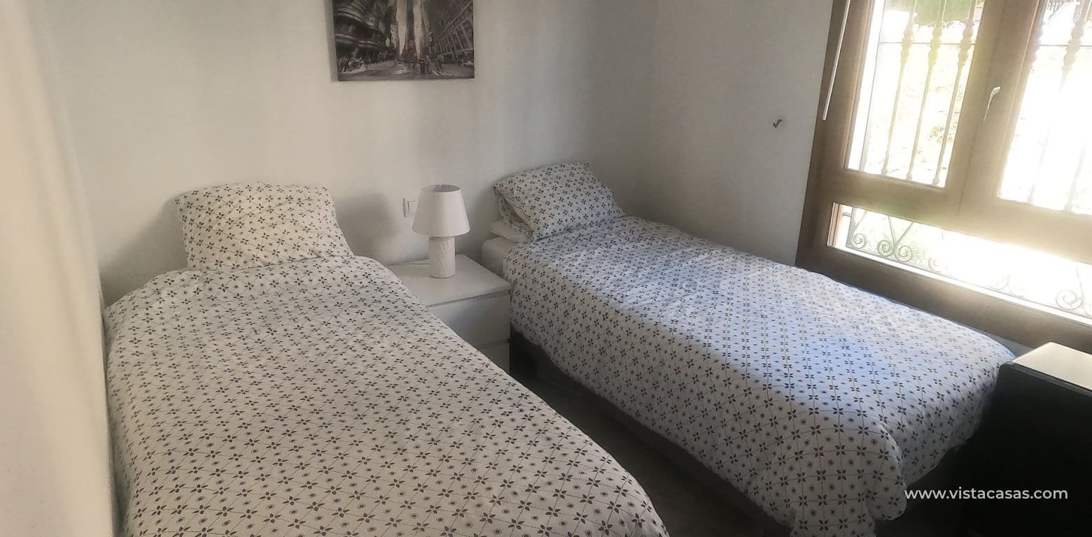 2 bedroom Bungalow for sale in Algorfa with pool - € 225,000 (Ref: 10166701)