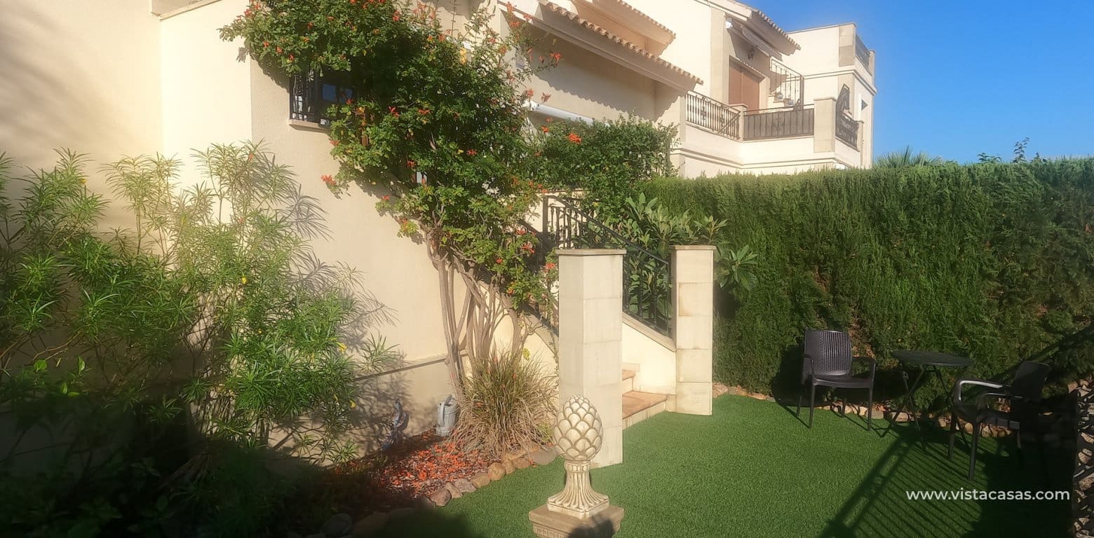 2 bedroom Bungalow for sale in Algorfa with pool - € 225,000 (Ref: 10166701)