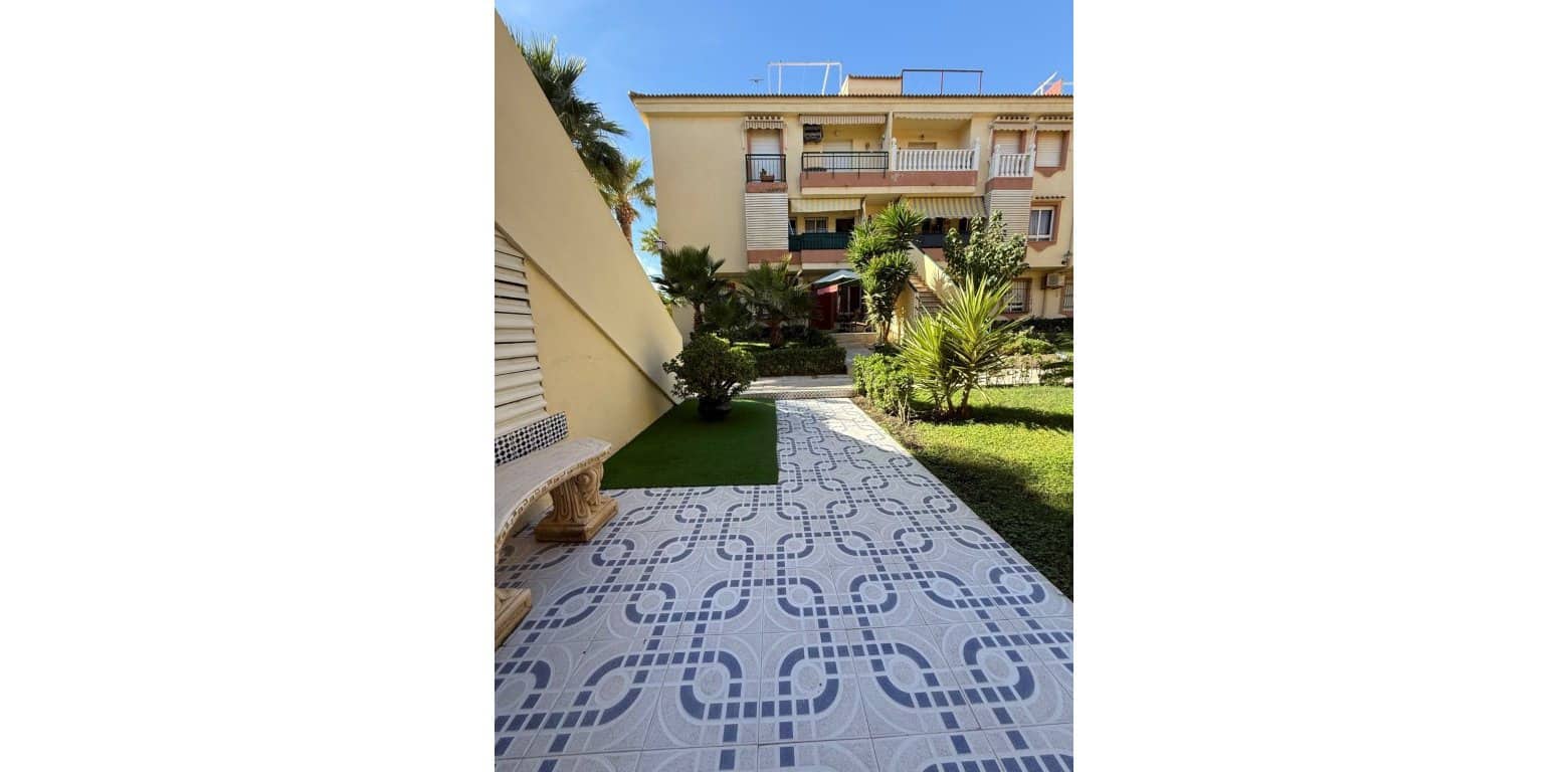 2 Zimmer Apartment zu verkaufen in Torrevieja - 149.000 € (Ref: 10166702)