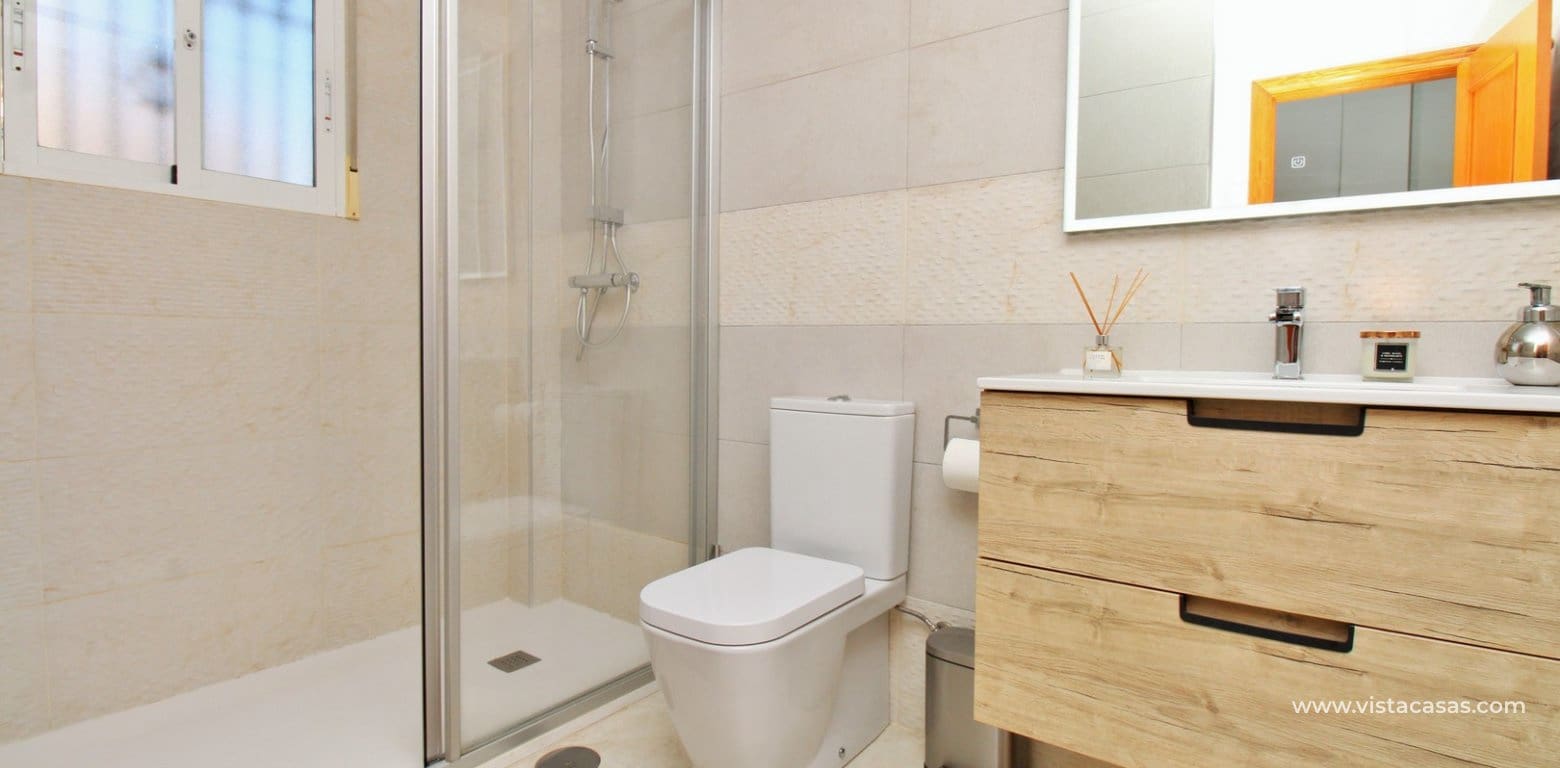 2 soverom Hus til salgs i Villamartin med svømmebasseng garasje - € 229 950 (Ref: 10169268)