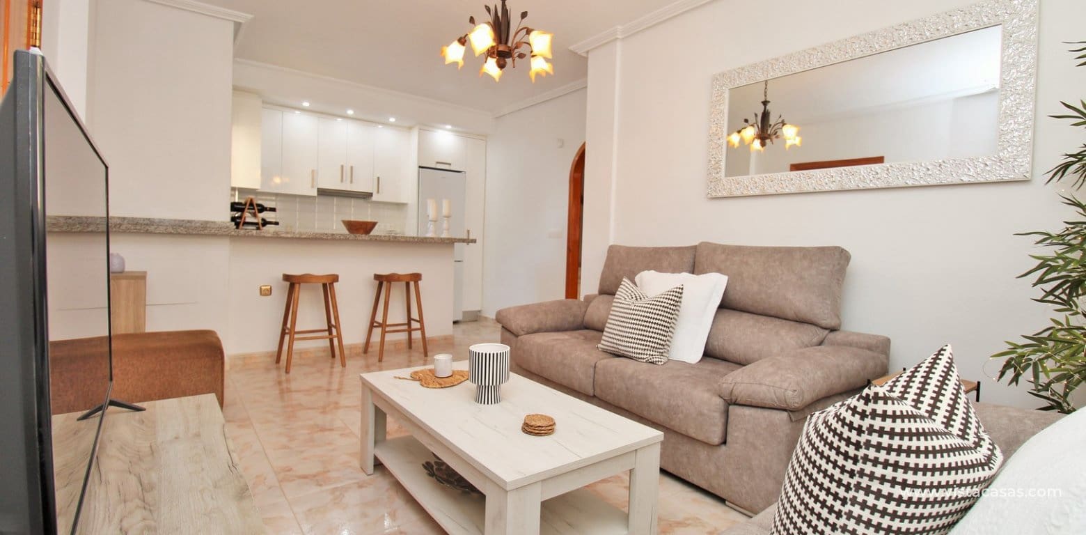 3 soverom Hus til salgs i Villamartin med svømmebasseng garasje - € 219 995 (Ref: 10170233)