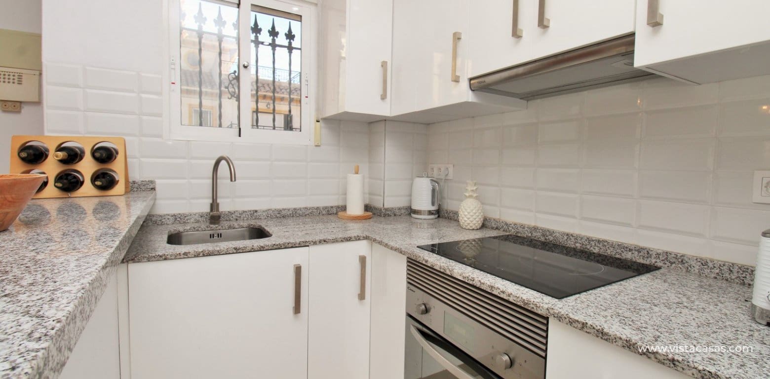 3 soverom Hus til salgs i Villamartin med svømmebasseng garasje - € 219 995 (Ref: 10170233)