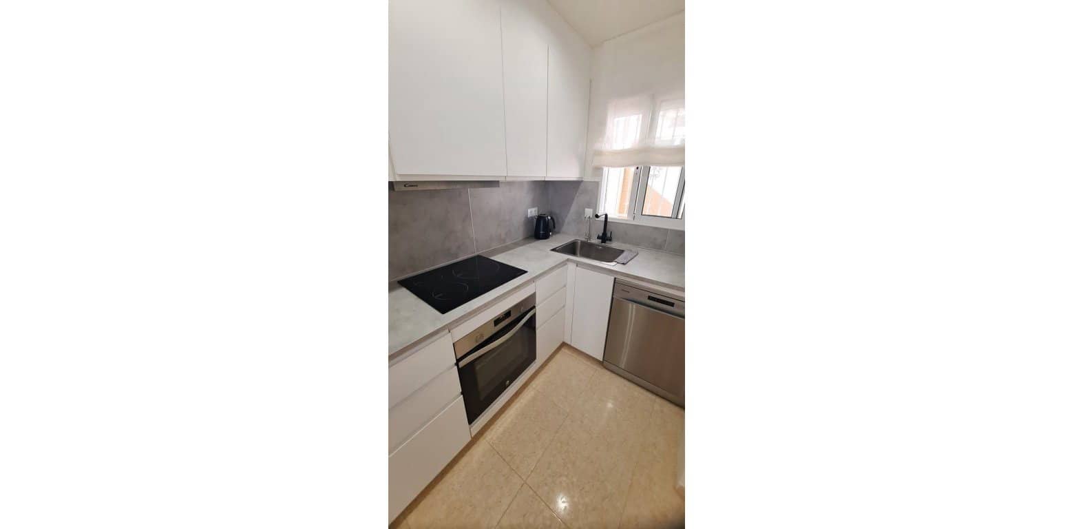 2 soveværelse Byhus til salg i Villamartin med swimmingpool garage - € 194.995 (Ref: 10172109)
