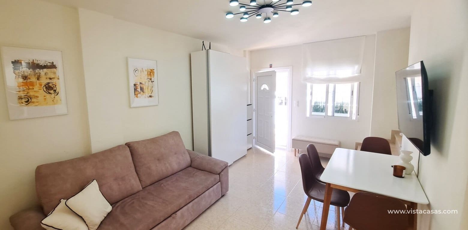 2 soveværelse Byhus til salg i Villamartin med swimmingpool garage - € 194.995 (Ref: 10172109)